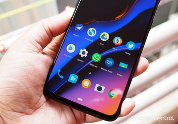 Настоящий «убийца флагманов»: смартфон OnePlus 7 Pro получит дисплей QHD+ с кадровой частотой 90 Гц и очень быструю зарядку
