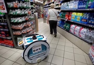 Французский супермаркет Franprix тестирует роботов, которые помогают делать и доставлять покупки