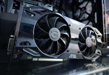 Свежий драйвер Nvidia обеспечил видеокартам GeForce GTX поддержку трассировки лучей в играх