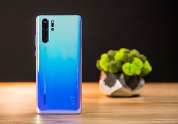 Новая версия EMUI для Huawei P30 Pro улучшила работу камеры и сканера отпечатков пальцев