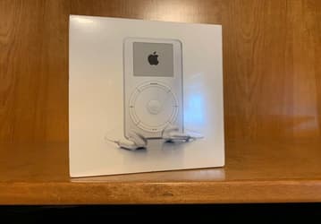 В 50 раз дороже, чем на момент выхода. Запечатанный плеер Applе iPod предлагают за $19 995
