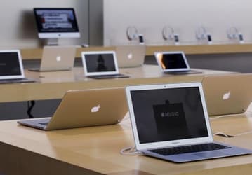 Apple расширяет список ноутбуков, на которые распространяется гарантийный ремонт «залипающих» клавиатур