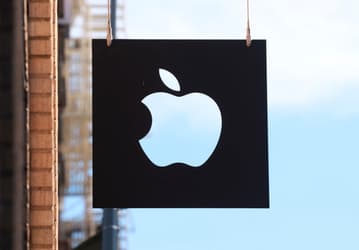 Apple: «Магазин приложений App Store не является монополией»