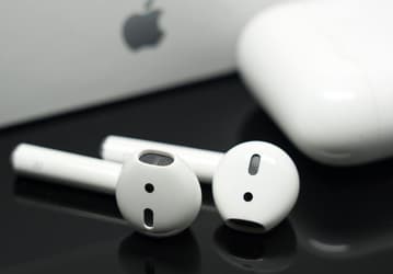 Наушники Apple AirPods 3 могут оказаться заметно дороже AirPods 2