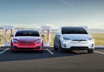 Tesla возвращает бесплатную неограниченную зарядку