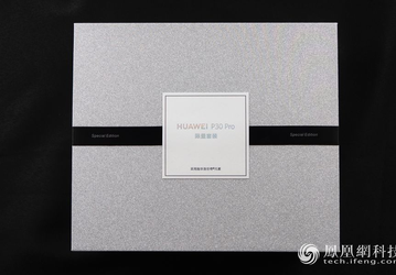 Смартфон Huawei P30 Pro Special Edition и его уникальный чехол красуются на качественных фото