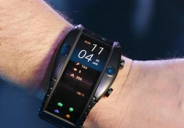 Учись, Samsung. Гибкий носимый телефон Nubia Alpha достойно прошёл тест на прочность