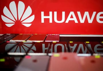 Китай выразил протест США в связи с давлением на Huawei