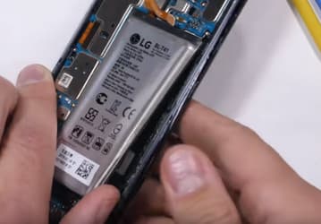«Не покупайте этот смартфон». JerryRigEverything возмутился конструкцией LG G8