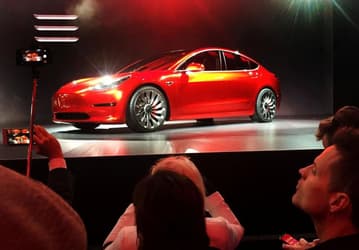 Tesla рассчитывает отгрузить в этом квартале рекордное количество электромобилей
