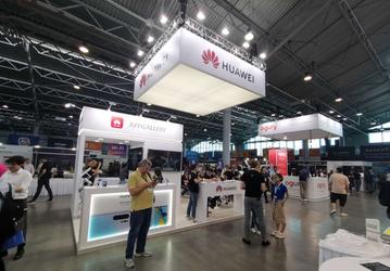 Число пользователей мобильных сервисов Huawei за год выросло на 117%