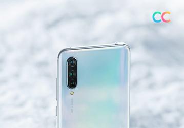 Xiaomi CC9 получил голосовое управление селфи-камерой