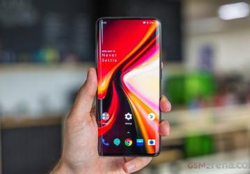 Создатели OnePlus 7 Pro улучшили чувствительность экрана, повысили качество звука и расширили поддержку наушников с разъемом USB-C