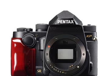 Изображения камеры Pentax KP J появились накануне анонса