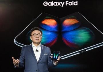 Samsung выпустит свой второй складной смартфон в сентябре еще до выхода Huawei Mate X