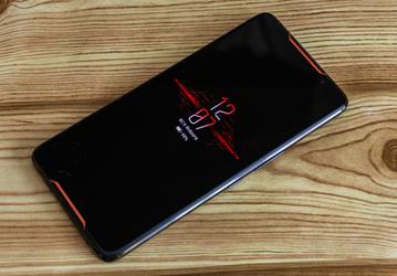 Экран с частотой 120 Гц. Геймерский смартфон Asus ROG Phone 2 выйдет уже в июле