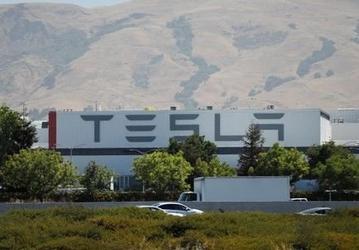 Открыты первые зарядные станции Tesla Supercharger V3