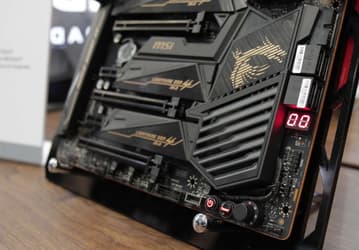 Даже самые дешёвые системные платы с чипсетом AMD X570 будут весьма дорогими