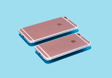 Нужно подороже. Apple решила отказаться в Индии от своих самых дешёвых смартфонов 
