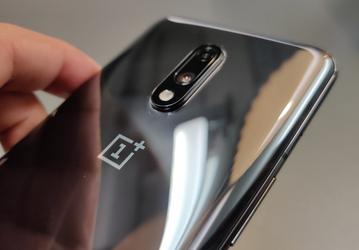 Samsung отдала лидерство в премиальном сегменте Индии компании OnePlus