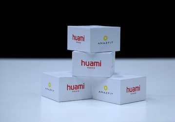 Упаковка умных часов Huami Amazfit GTR засветилась на живом фото перед сегодняшним анонсом