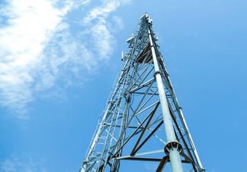 «Большая четверка» российских операторов увеличила мощности на 8% за полгода