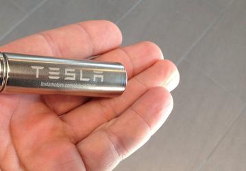 На машины Tesla приходится 22% всех автомобильных аккумуляторов в мире