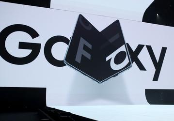 Samsung закончила модернизацию смартфона Galaxy Fold, но всё ещё не знает, когда выпустит его на рынок