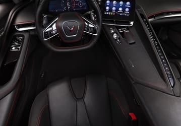 Спортивный автомобиль Chevrolet Corvette Stingray восьмого поколения получил звуковую систему Bose Performance с 14 динамиками 