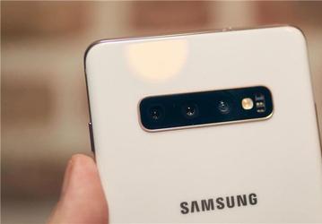 В четыре раза больше, чем у Galaxy S10.  Флагманскому смартфону Samsung Galaxy S11 предрекают ультрачёткую камеру