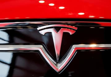 Квартальный убыток Tesla втрое превысил ожидания 