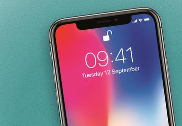 Apple полностью избавится от вырезов в экранах iPhone лишь в 2021 году