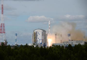 Спутники «Сократ», «АмурСат» («АмГУ-1») и «ВДНХ-80», созданные при участии студентов и сотрудников МГУ, успешно выведены на орбиту