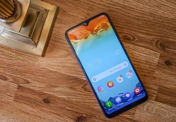 Samsung готовит обновление для ещё одного очень бюджетного смартфона