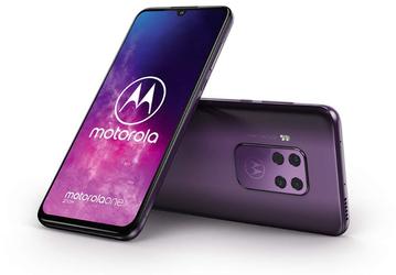 Квадрокамерный смартфон Motorola One Zoom получит логотип с подсветкой