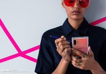Samsung Galaxy Note10+ предстал на живом фото