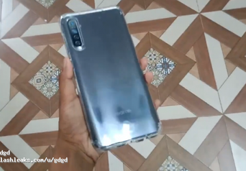 64 Мп и четыре модуля. Живые фото смартфона Realme