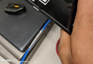 Трендам вопреки. Верхняя рамка Google Pixel 4 получилась очень широкой