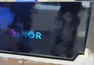 Живые фото и характеристики телевизора Honor Smart Screen