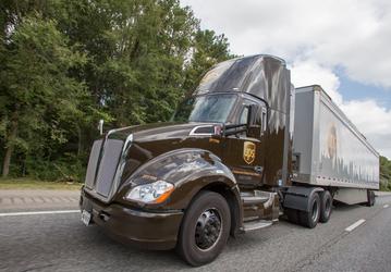 UPS уже тестирует в США самоуправляемые грузовики 
