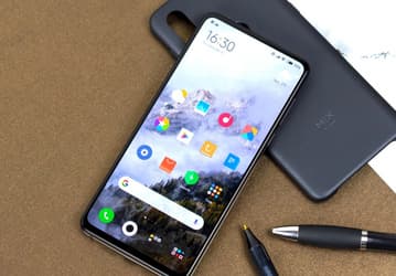 Экран-водопад, 90 Гц, 40 Вт и 108 Мп. Утечка характеристик Xiaomi Mi Mix 4