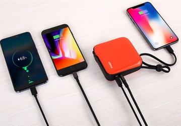Xiaomi представила зарядное устройство и powerbank для Android и iPhone