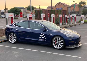 Tesla Model S установила очередной рекорд на гоночном треке