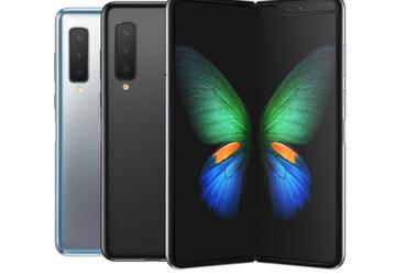 Не прошло и года. Samsung объявила о начале продаж складного смартфона Galaxy Fold с гибким экраном