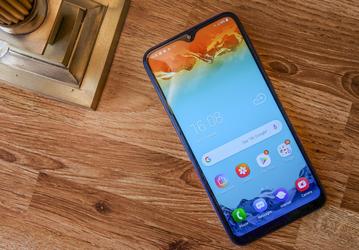Новый бюджетный смартфон Samsung получит экран AMOLED и быструю зарядку