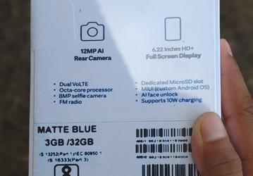 Упаковка Redmi 8A содержит характеристики смартфона
