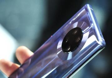 Превзошли Huawei P30 шестикратно. Первый миллион Huawei Mate 30 и Pro продан всего за три часа