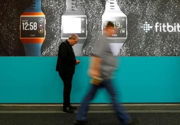 Alphabet пытается купить Fitbit