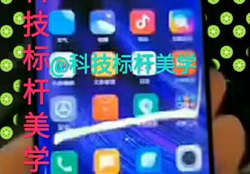 Xiaomi Mi Note 10 позирует вживую