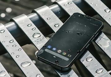 Неубиваемый и при этом стильный и компактный. Представлен CAT S52